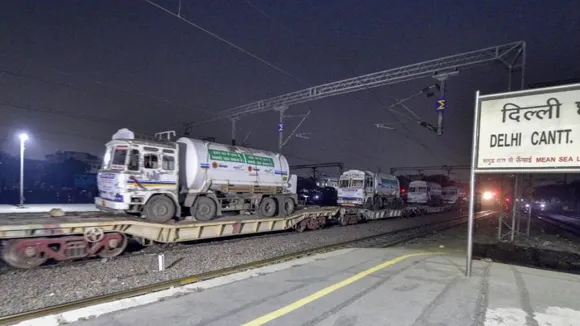 First ‘Oxygen Express’ Reaches Delhi With 70 Tonnes Of Oxygen