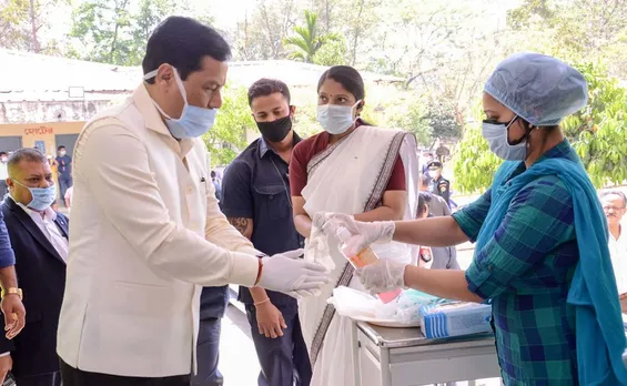 CM Sonowal Visits Tinsukia To Review COVID Situation