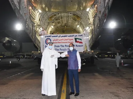 215 MT Oxygen, Over 2500 Oxygen Cylinders From Kuwait Arrives In India