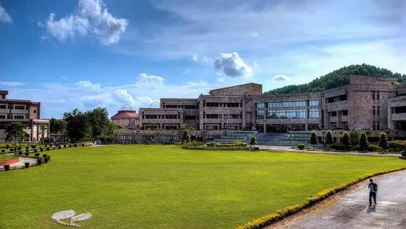 QS World Rankings 2022: 3 Indian Varsities  Find Place In Top 200