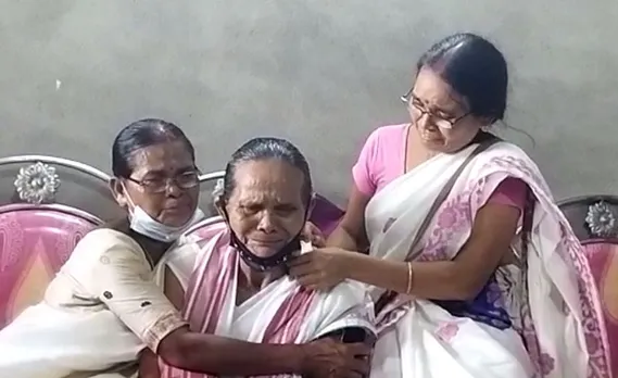 Akhil Gogoi’s Mother Bids Tearful Adieu to Her Imprisoned Son