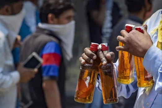 Home Delivery Of Liquor Through Mobile Apps, Portals In Delhi