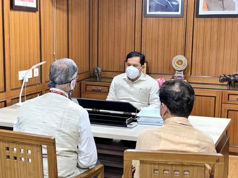 Union Min Sonowal Meets Officials Of AYUSH & Roads, Waterways