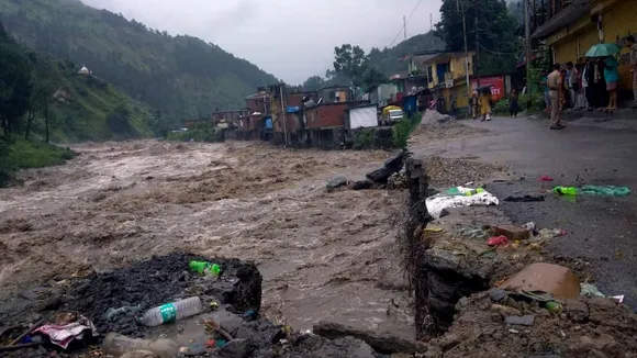 Himachal: Chandigarh-Manali Road Blocked Due to Heavy Landslide