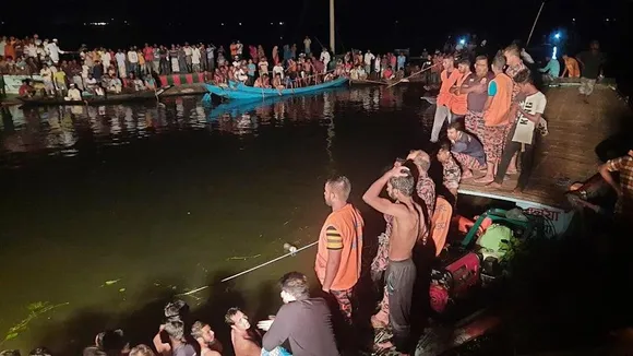 Bangladesh: 22 Killed, 15 Rescued In Boat Collision
