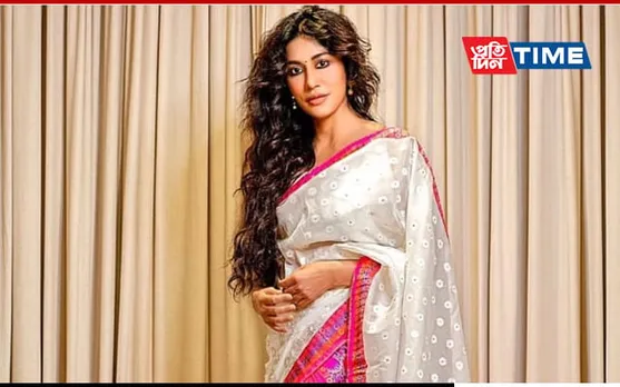 Chitrangda Singh Drapes Mekhala Chador, Pays Tribute To Weavers On Handloom Day