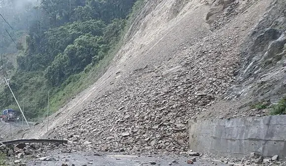 Landslides Cut Off Sikkim From Rest Of India, NH 10 Blocked