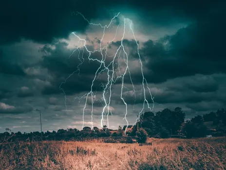 Lightning Bolt Kills 2 In Tamulpur