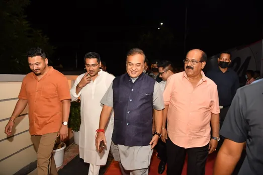 CM Sarma Visits New Pratidin Time Building, Offers Warm Wishes