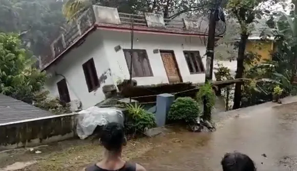 Kerala Rains: Two-storey building washed away
