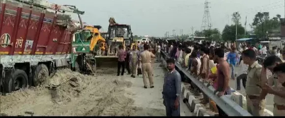 Uttar Pradesh: 9 Killed, 27 Injured in Bus-Truck Collision
