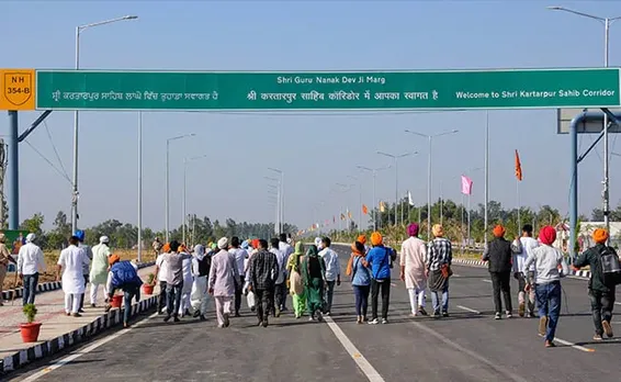 Sikh Pilgrims Enter Pakistan As Kartarpur Corridor Opens for Pilgrims