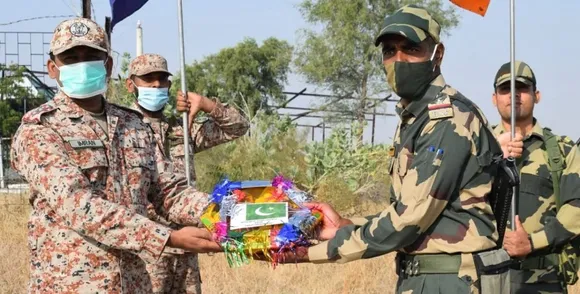 Indian Army, Pakistan Soldiers Exchange Sweets On Diwali