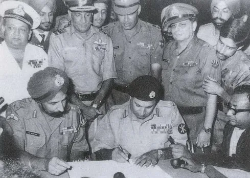 50th Anniversary Of Vijay Diwas Observed In India And Bangladesh
