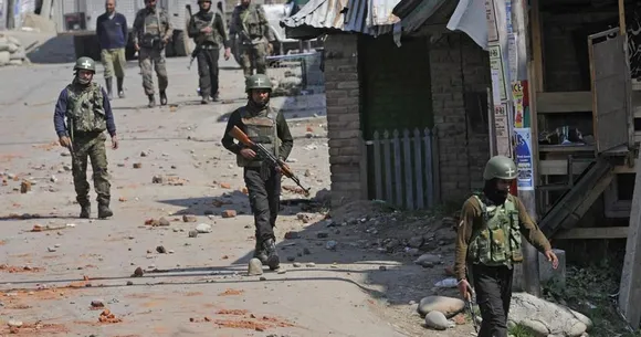 Jammu and Kashmir: 3 Cops Dead, 14 Injured in Terrorist Attack in Srinagar