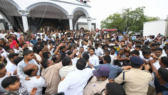 jagan at pulivendula church