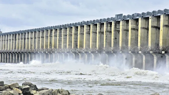 10 gates lifted in jurala project Due to Heavy rains 