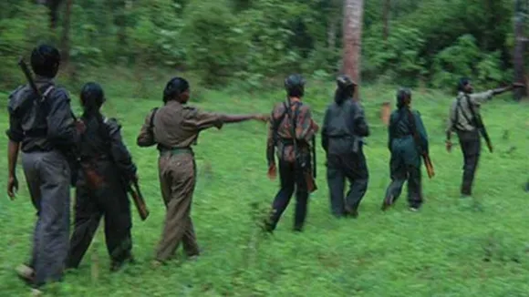 Chhattisgarh Encounter: ఛత్తీస్ ఘడ్‌లో ఎన్‌కౌంటర్.. 10 మంది మావోయిస్టులకు మృతి