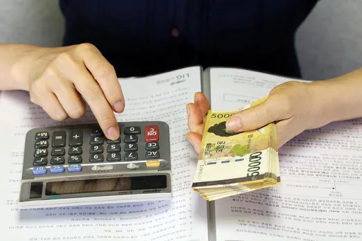Should You Take a Loan to Invest in Mutual Funds or Stocks