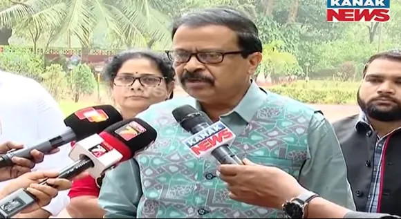 Revenue Minister suresh pujari