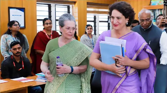 priyanka Untitledmlind