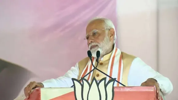 PM Modi targets Congress in Maharashtra