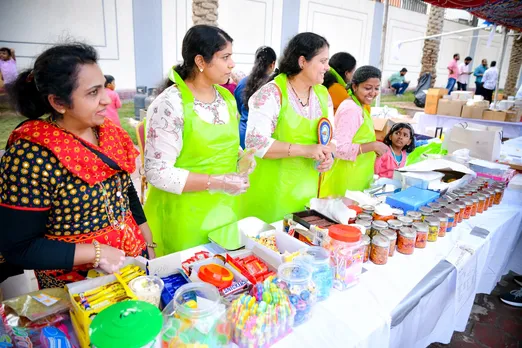 കുവൈറ്റിൽ പേൾ ജൂബിലി സമാപനത്തോടനുബന്ധിച്ചു നടത്തിയ സ്റ്റാൾ മത്സരത്തിൽ ഒന്നാം സ്ഥാനം എഫ്.ഒ.എം സ്റ്റാളിന്