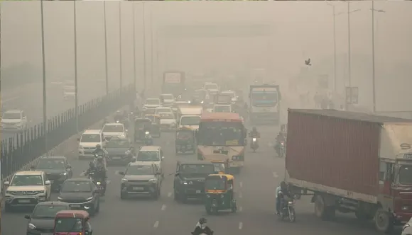 Delhi government orders 50% of its employees to work from home amid pollution