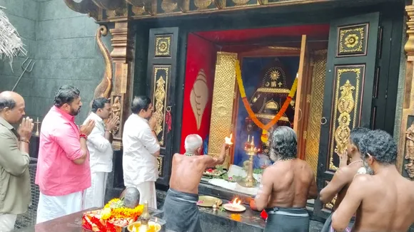 kalleli kavu malarkodi darshanam