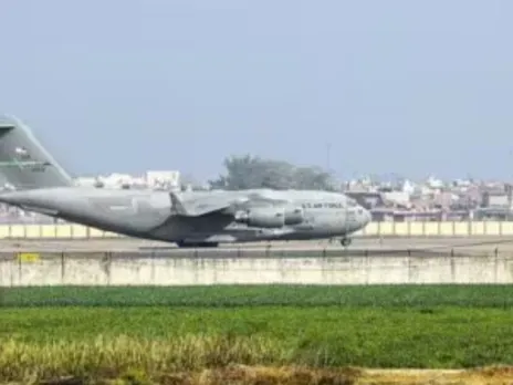 delhi flight