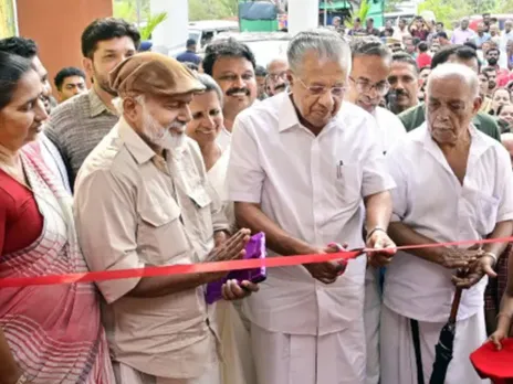 pinarayi vijayan midikai
