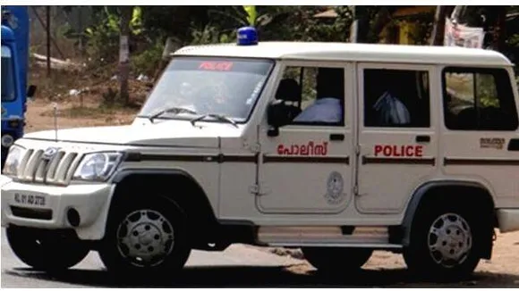 ഓണ്‍ലൈന്‍ ഓഹരി വ്യാപാരത്തട്ടിപ്പ് നടത്തിപ്പുകാരുടെ ഇടനിലക്കാരനായിനിന്ന് കമ്മിഷന്‍ പറ്റിയ കേസില്‍ അറസ്റ്റിലായ പ്രതിയെ റിമാന്‍ഡ് ചെയ്തു