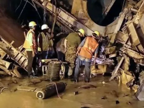 tunnel collapse111