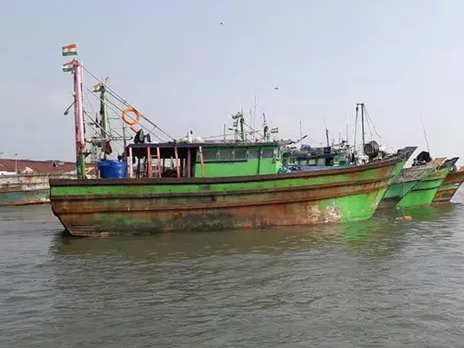 dishing boat