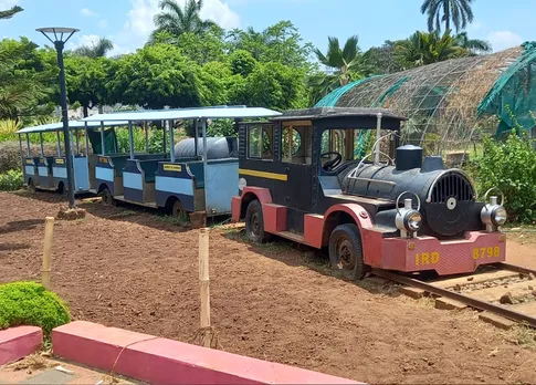malambuzha toy train