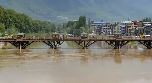 Uri-dam-opened