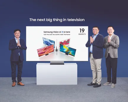 From L-R- JB Park, President and CEO, Samsung Southwest Asia, Viplesh Dang, Senior Director and Mike Chu, Corporate Vice President, Visual Display Business, Samsung India