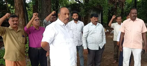 protest against palakkad municipality