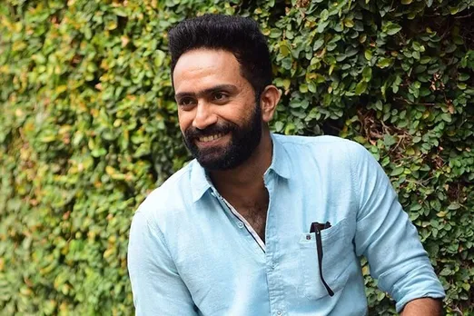 1886564-shine-tom-chacko