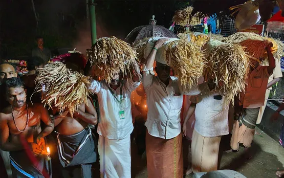 niraputhari khoshayathra