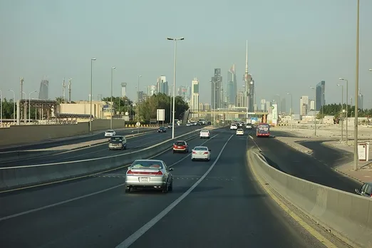 2012_road_Kuwait_8016482071