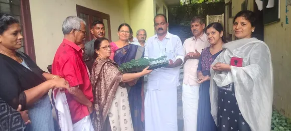 2ed6a1a2-4239-49db-b309-fc3b30461847