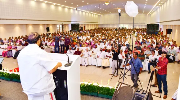 VISION 31 CO OPRATVIE SEMNINAR CROWD 28.10 (3)