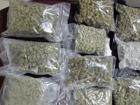 images (1280 x 960 px)(486)