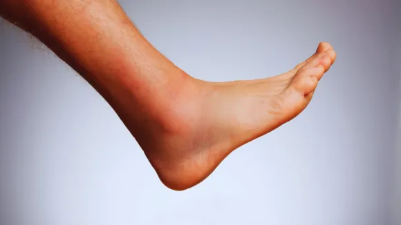 pain-side-of-foot-1024x576