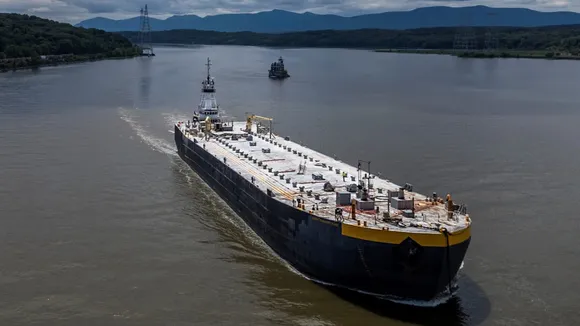 1200-675-21980745-thumbnail-16x9-oman-oil-tanker-capsize