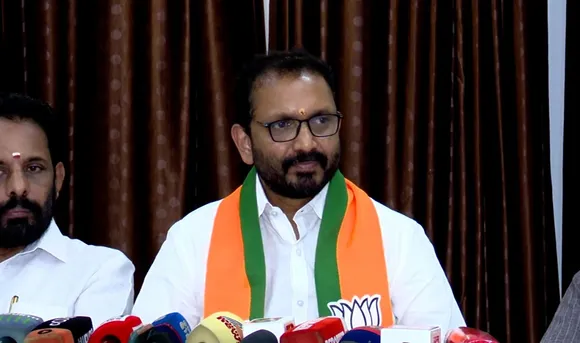 surendran Untitledd1.jpg