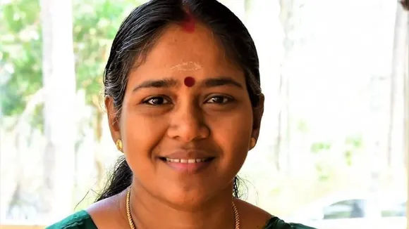 sobha surendran Untitled343.jpg