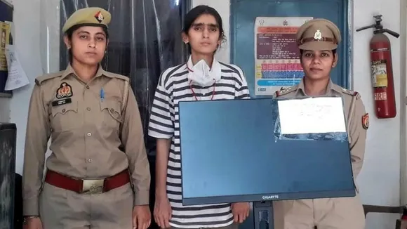 sikha Untitledti.jpg