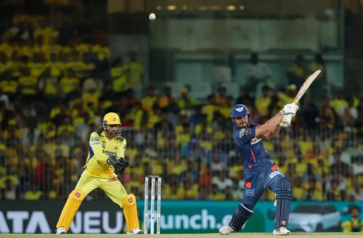 stoinis dhoni